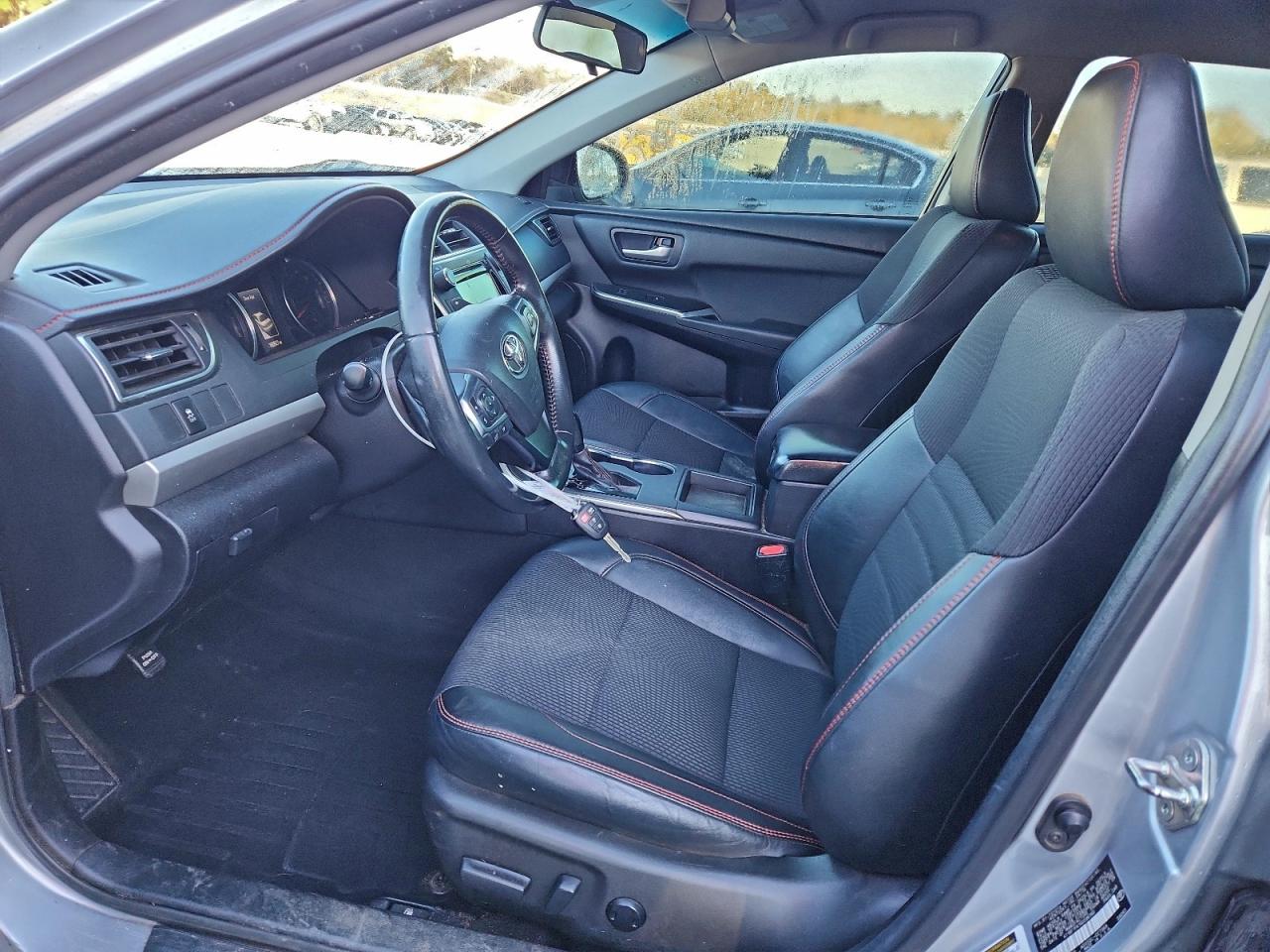 2016 TOYOTA CAMRY LE photo 7