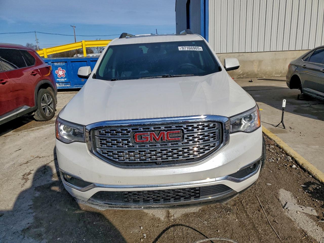2017 GMC ACADIA DENALI photo 5