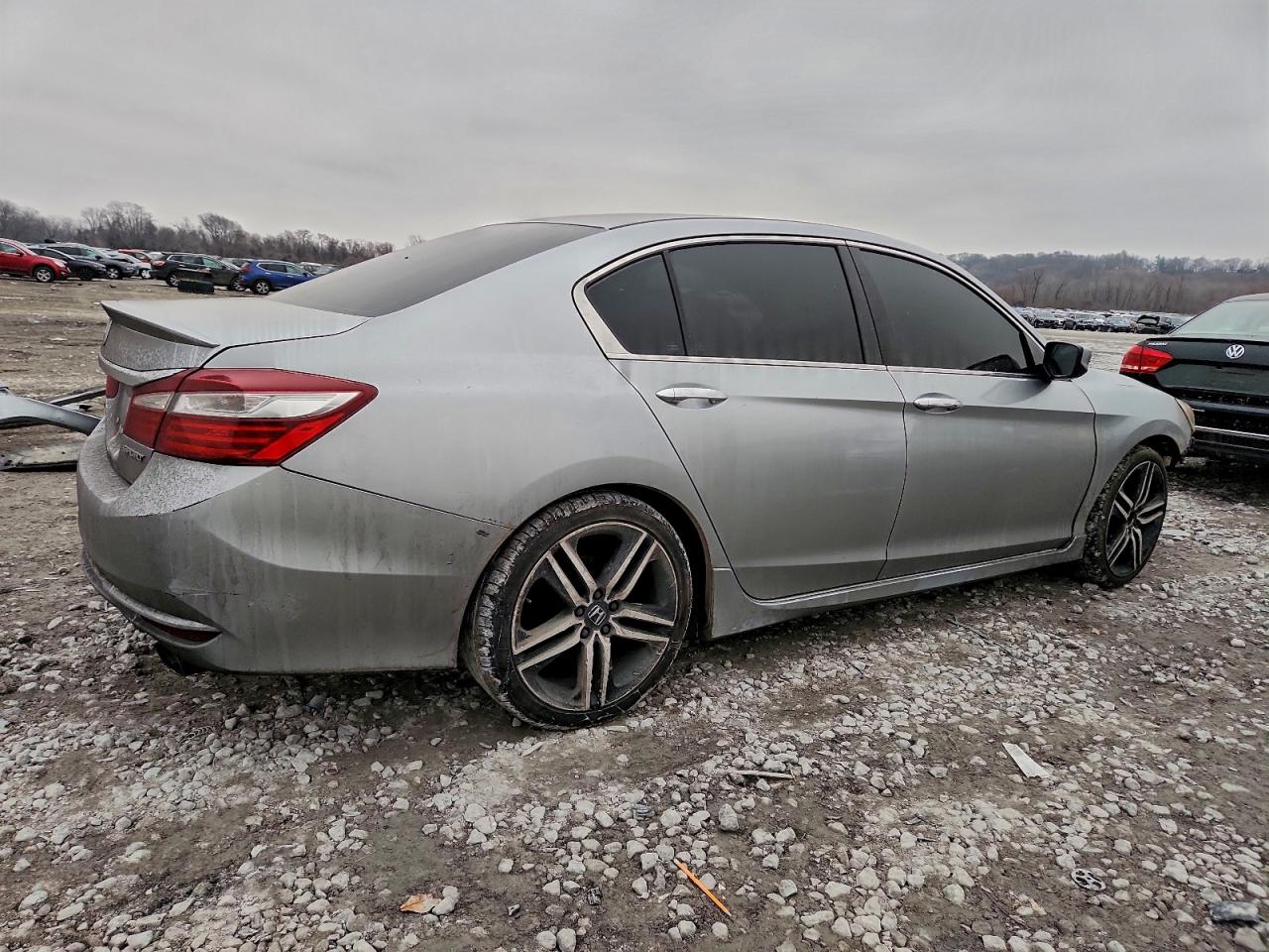 2016 HONDA ACCORD SPORT photo 3