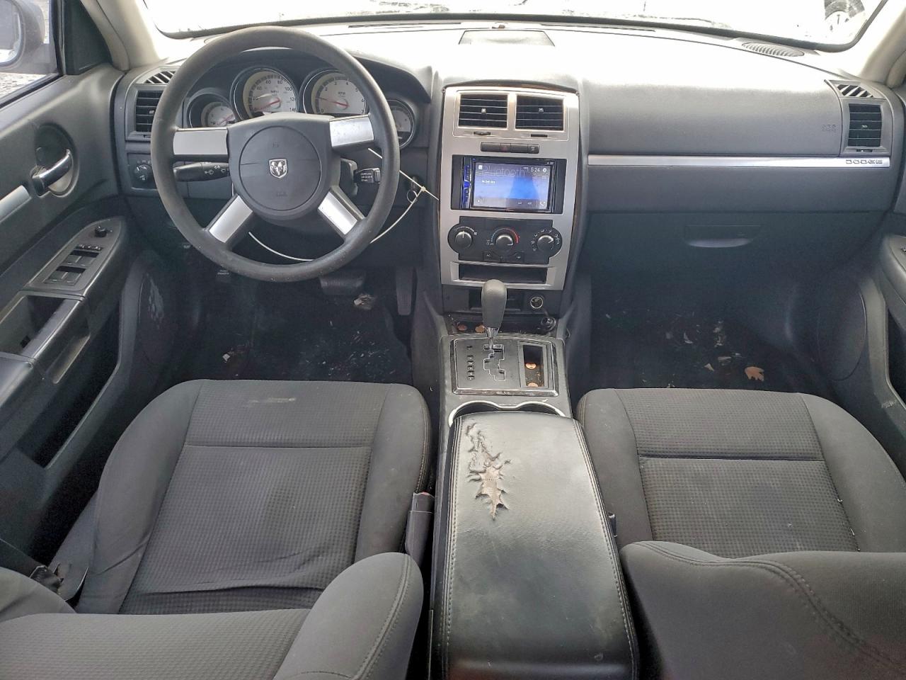 2010 DODGE CHARGER SXT photo 8