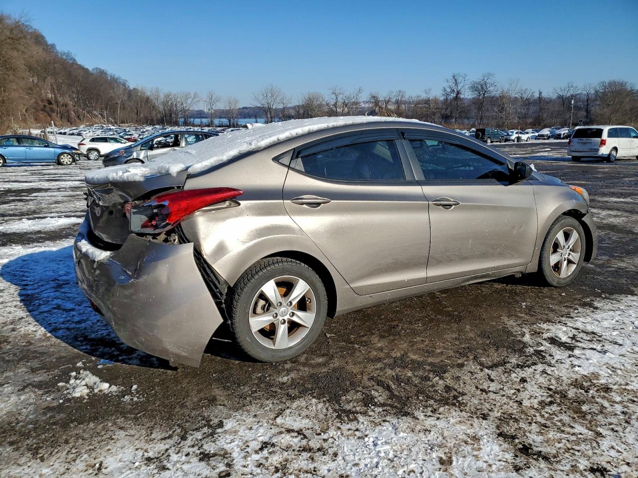 2013 HYUNDAI ELANTRA GLS photo 3