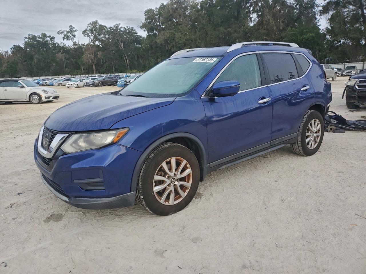 2017 NISSAN ROGUE