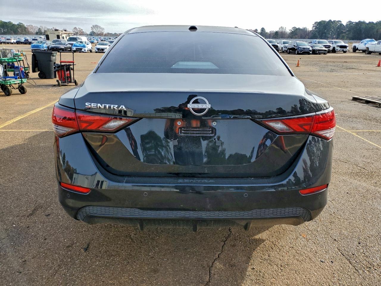 2025 NISSAN SENTRA SV photo 6