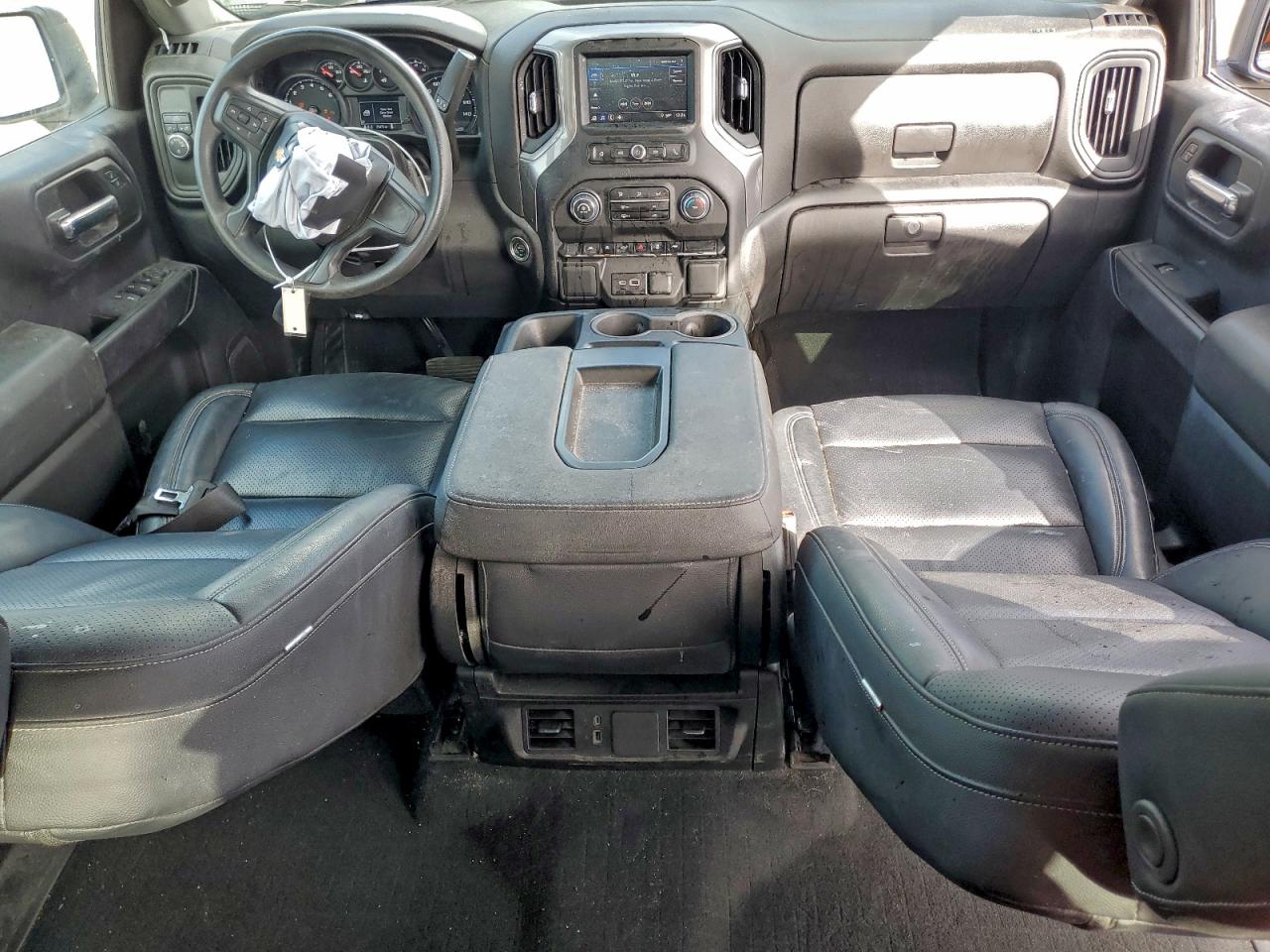 2024 CHEVROLET SILVERADO C1500 CUSTOM photo 8