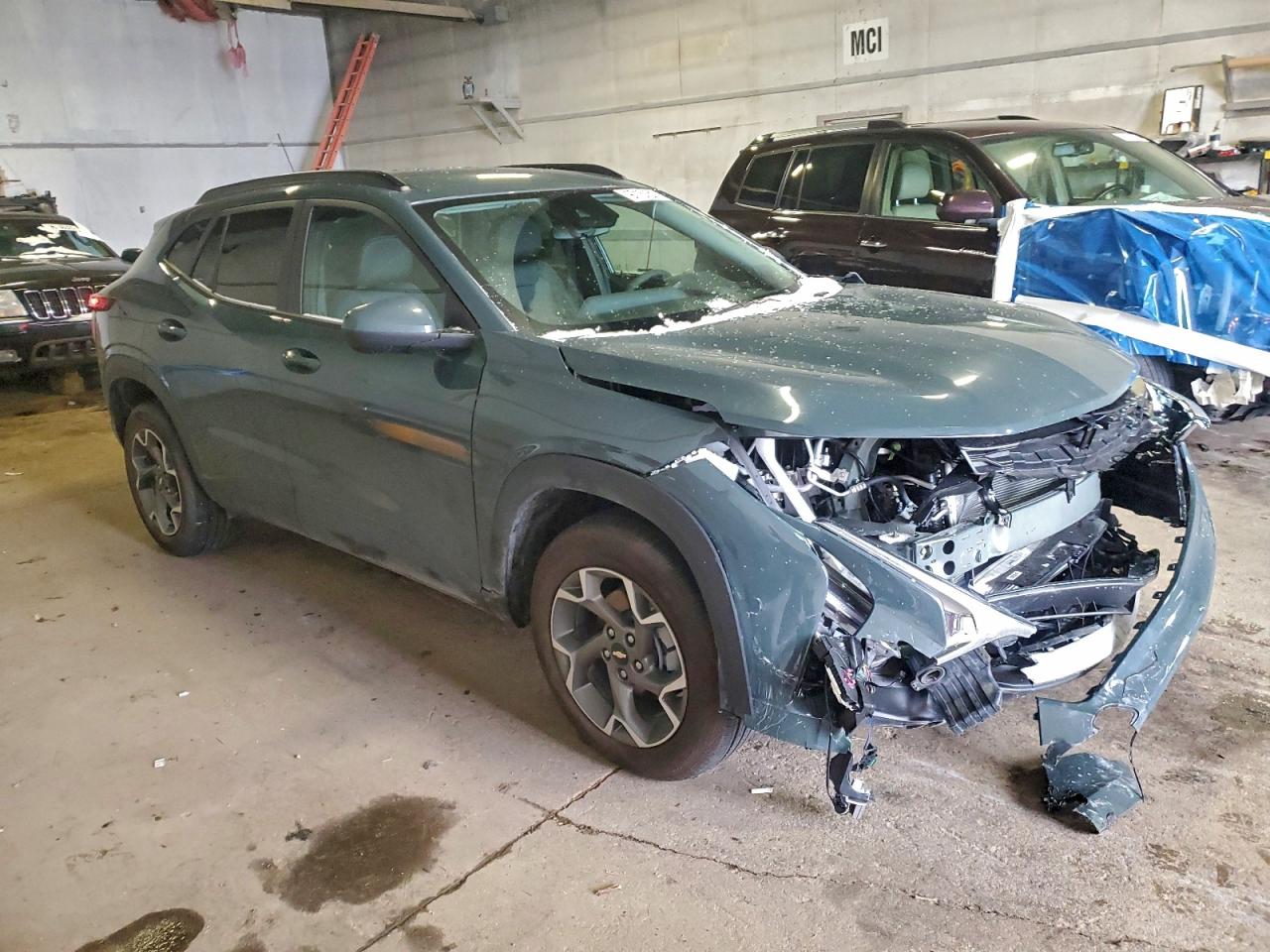 2025 CHEVROLET TRAX 1LT photo 4
