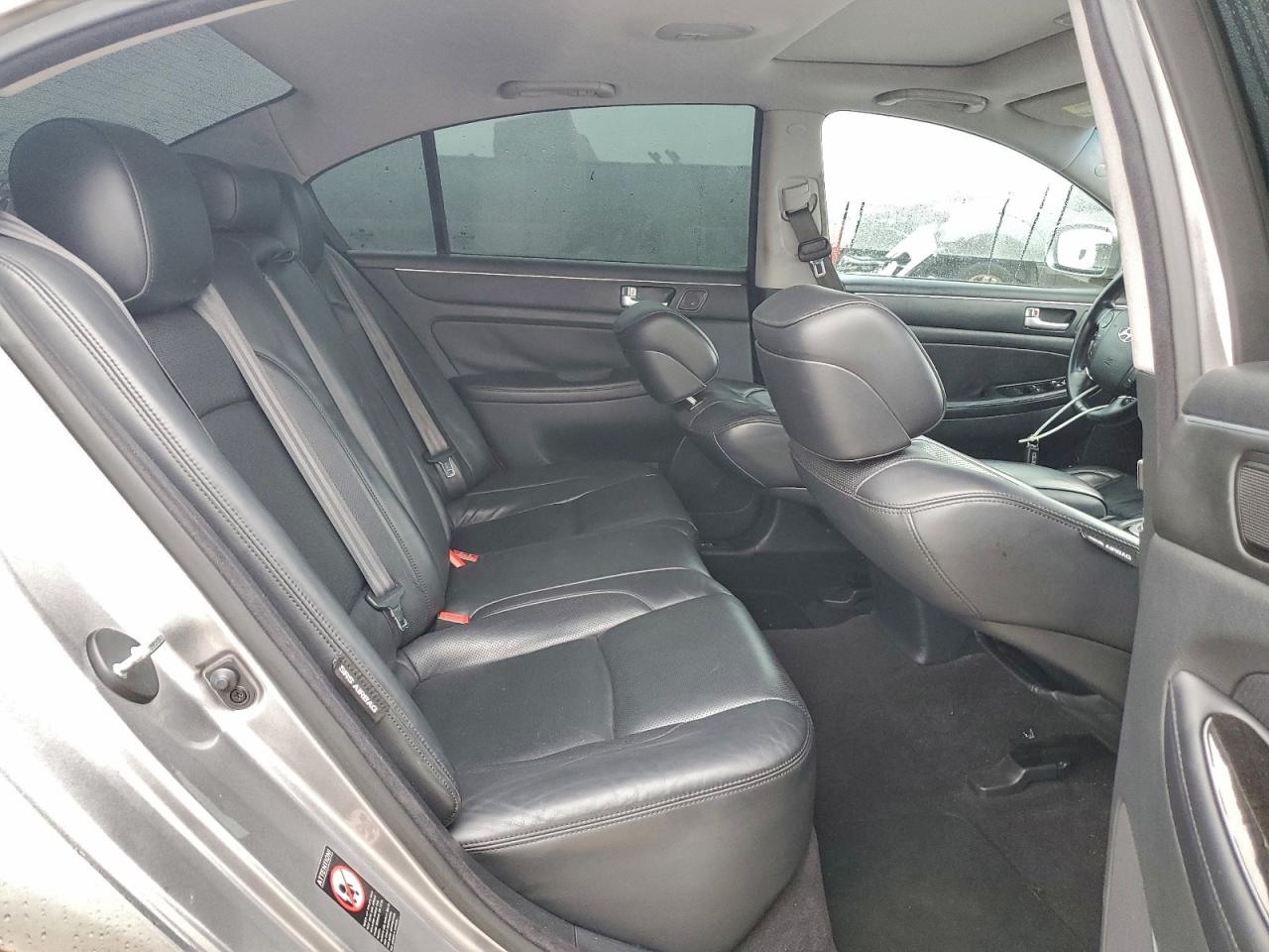 2012 HYUNDAI GENESIS 5.0L photo 10