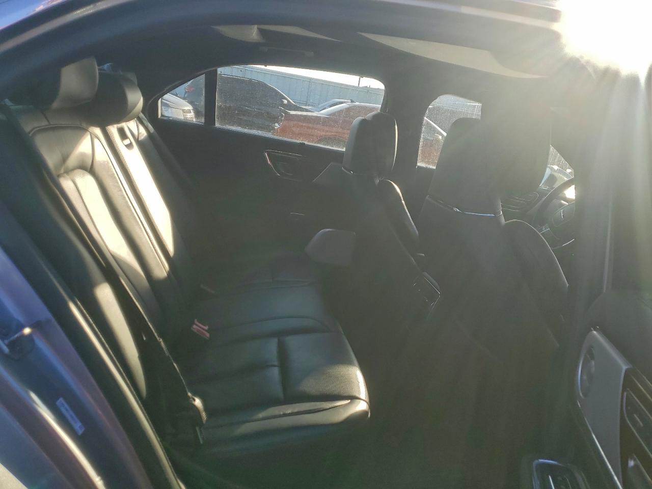 2020 LINCOLN CONTINENTAL RESERVE photo 10