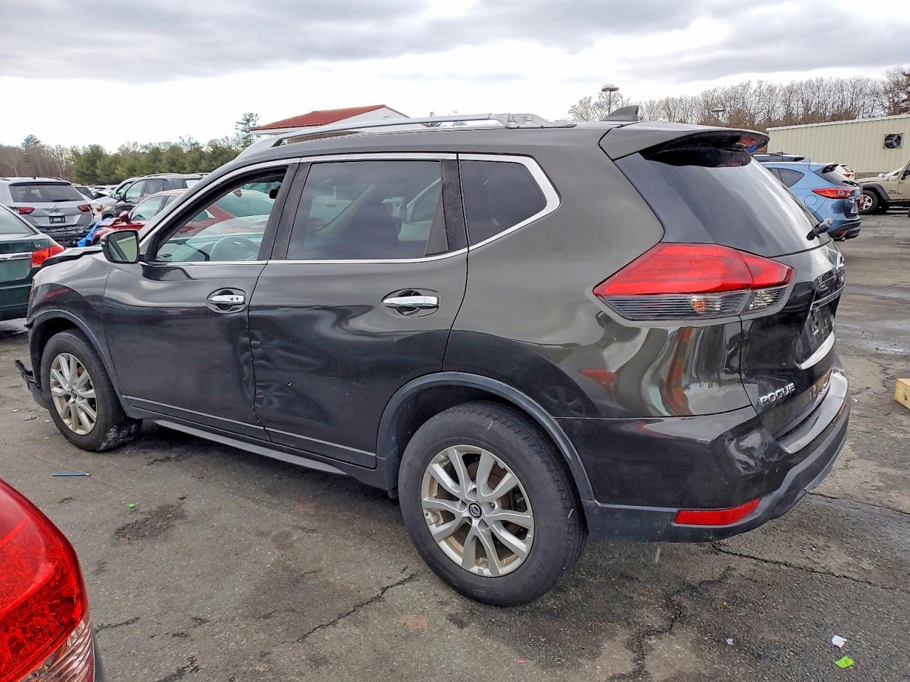 2017 NISSAN ROGUE S photo 2