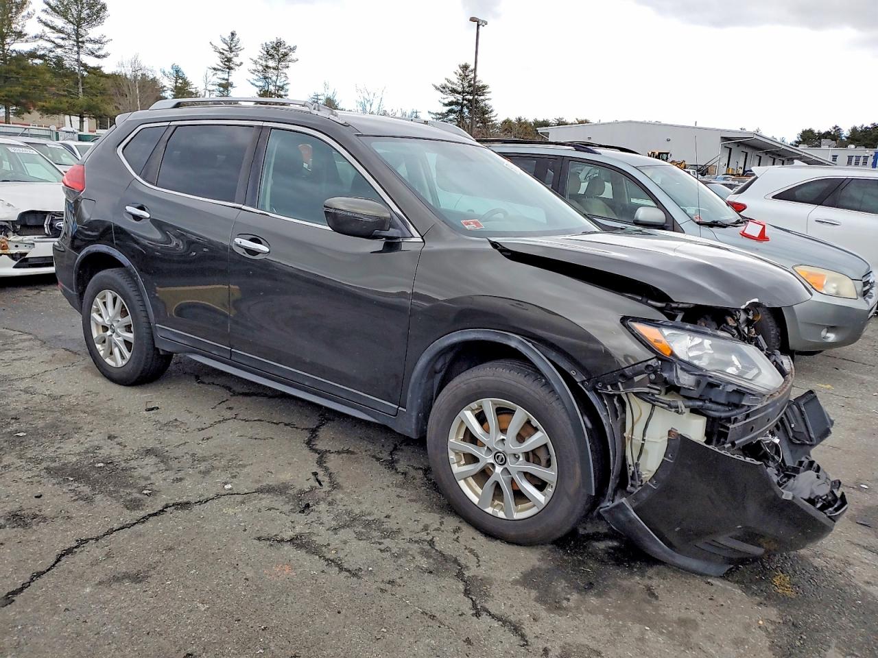 2017 NISSAN ROGUE S photo 4