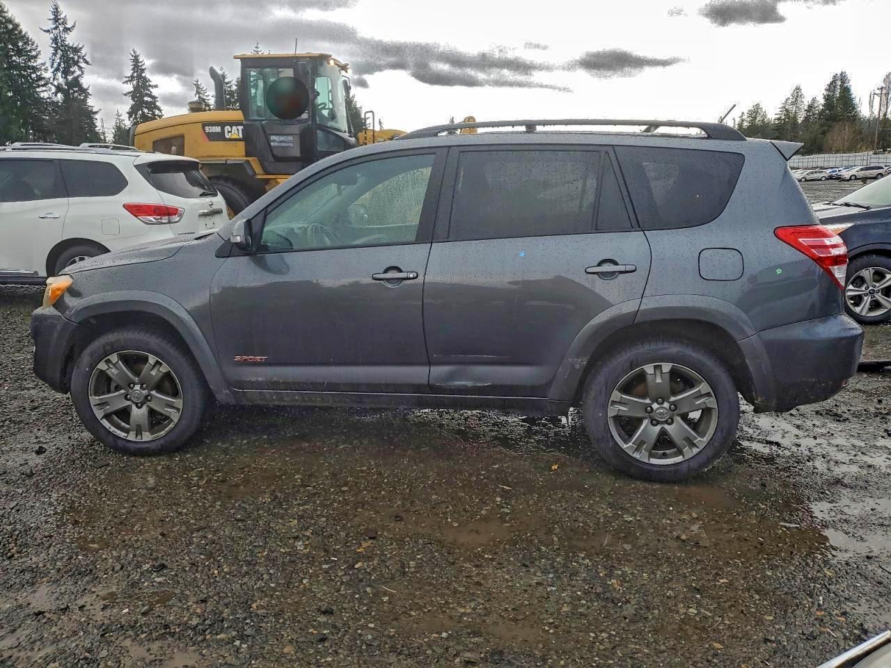 2009 TOYOTA RAV4 SPORT photo 2