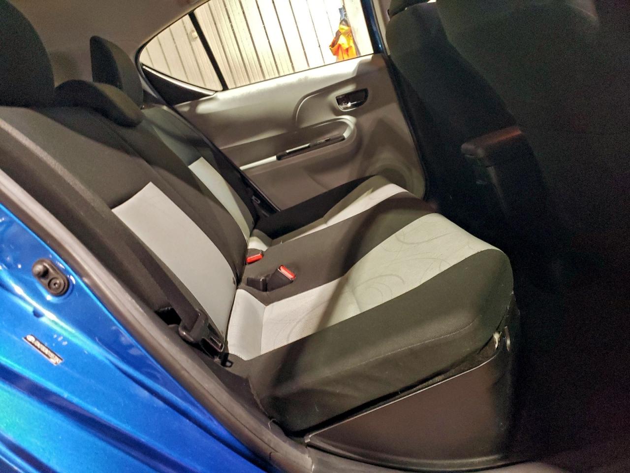 2013 TOYOTA PRIUS C photo 10