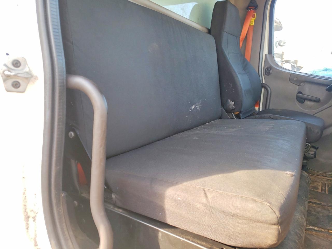 2020 FREIGHTLINER BUSINESS CLASS M2 BOX TRUCK photo 10