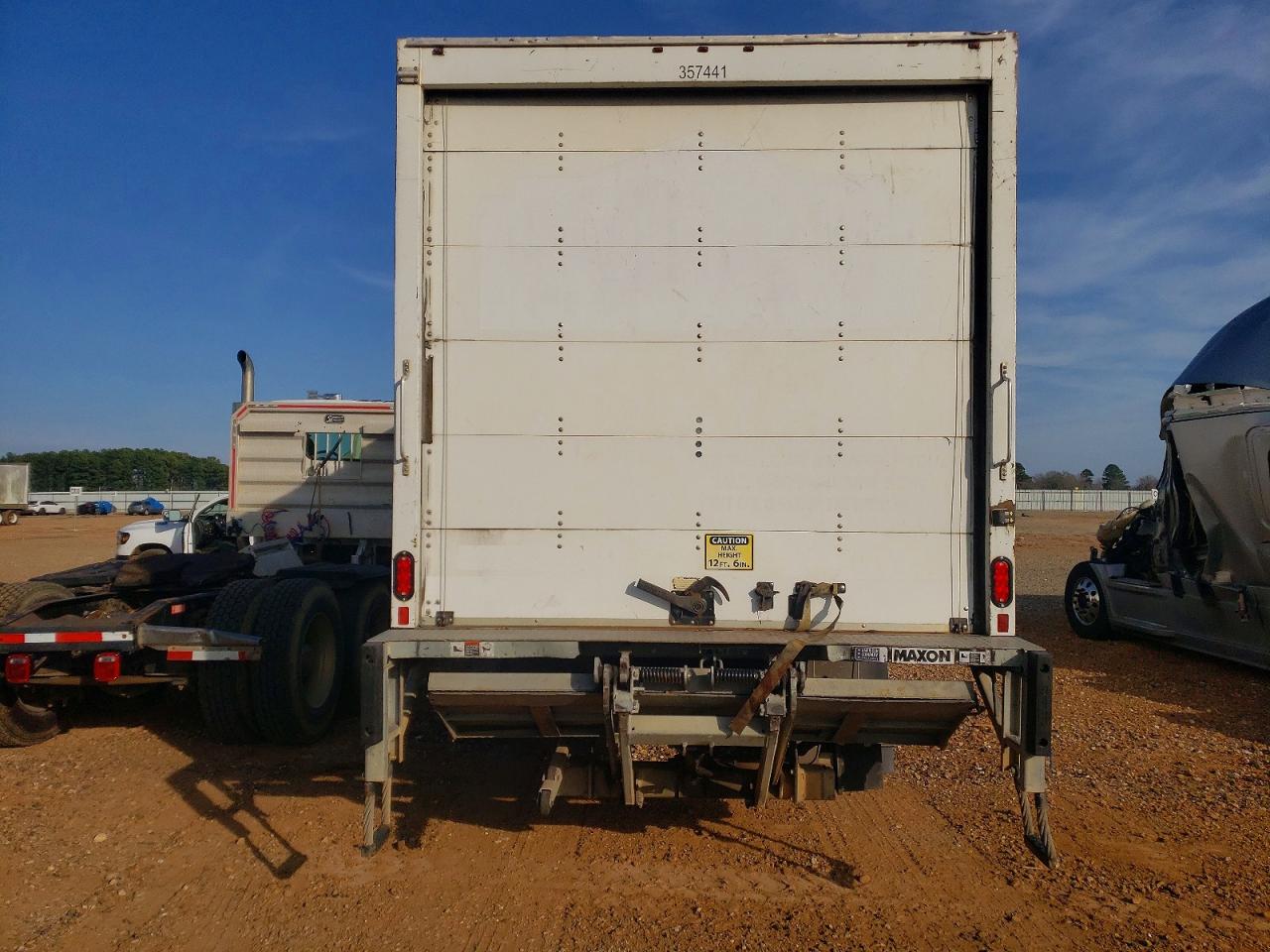 2020 FREIGHTLINER BUSINESS CLASS M2 BOX TRUCK photo 6