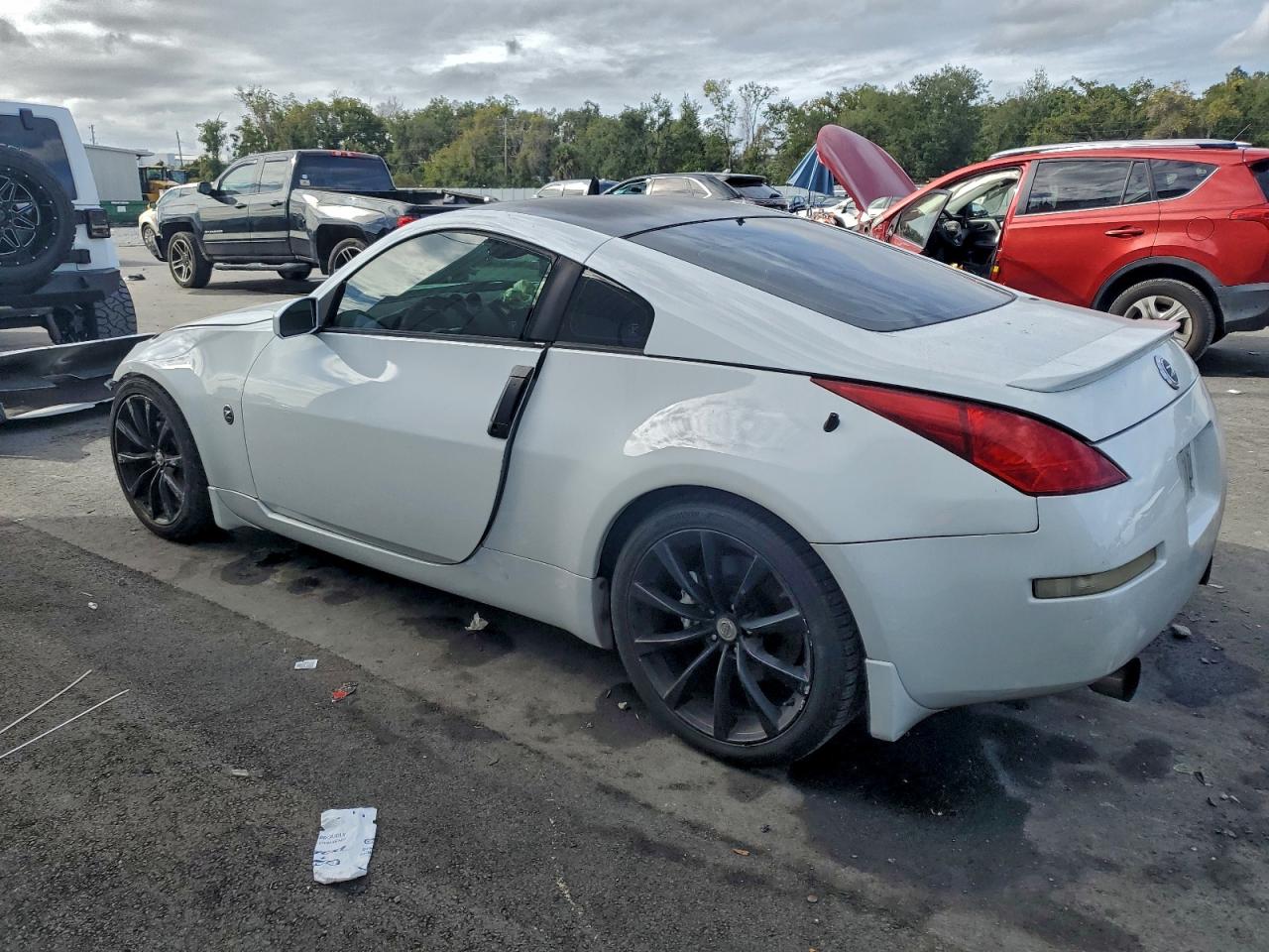 2004 NISSAN 350Z COUPE photo 2