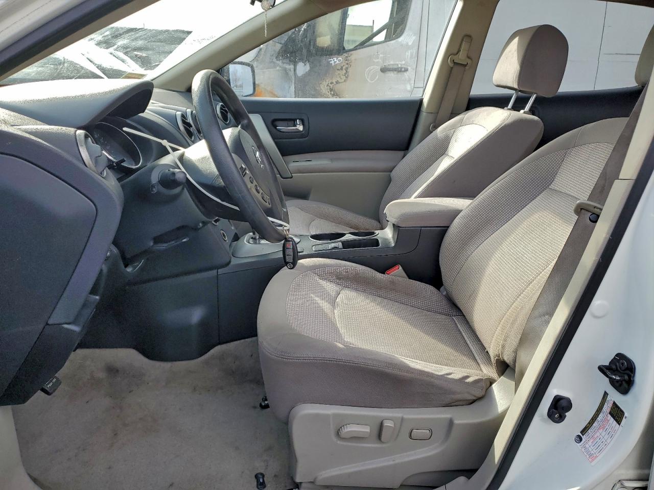 2013 NISSAN ROGUE S photo 7