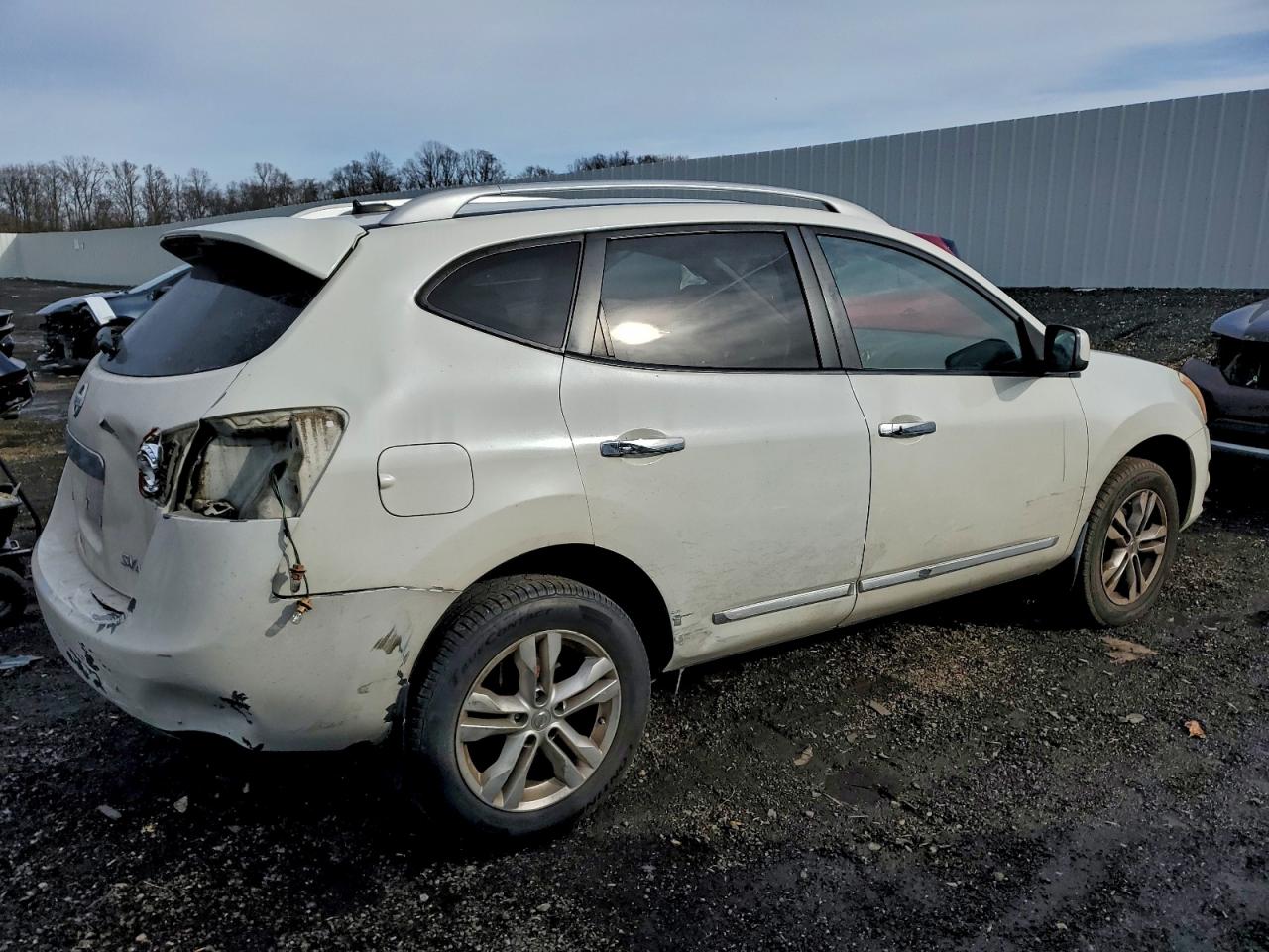 2013 NISSAN ROGUE S photo 3