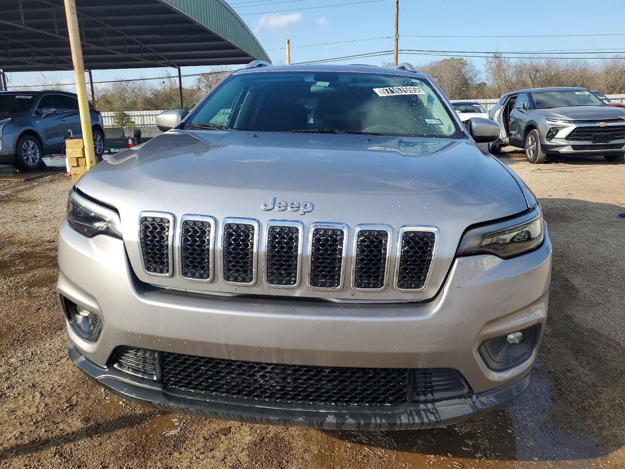 2019 JEEP CHEROKEE LATITUDE photo 5