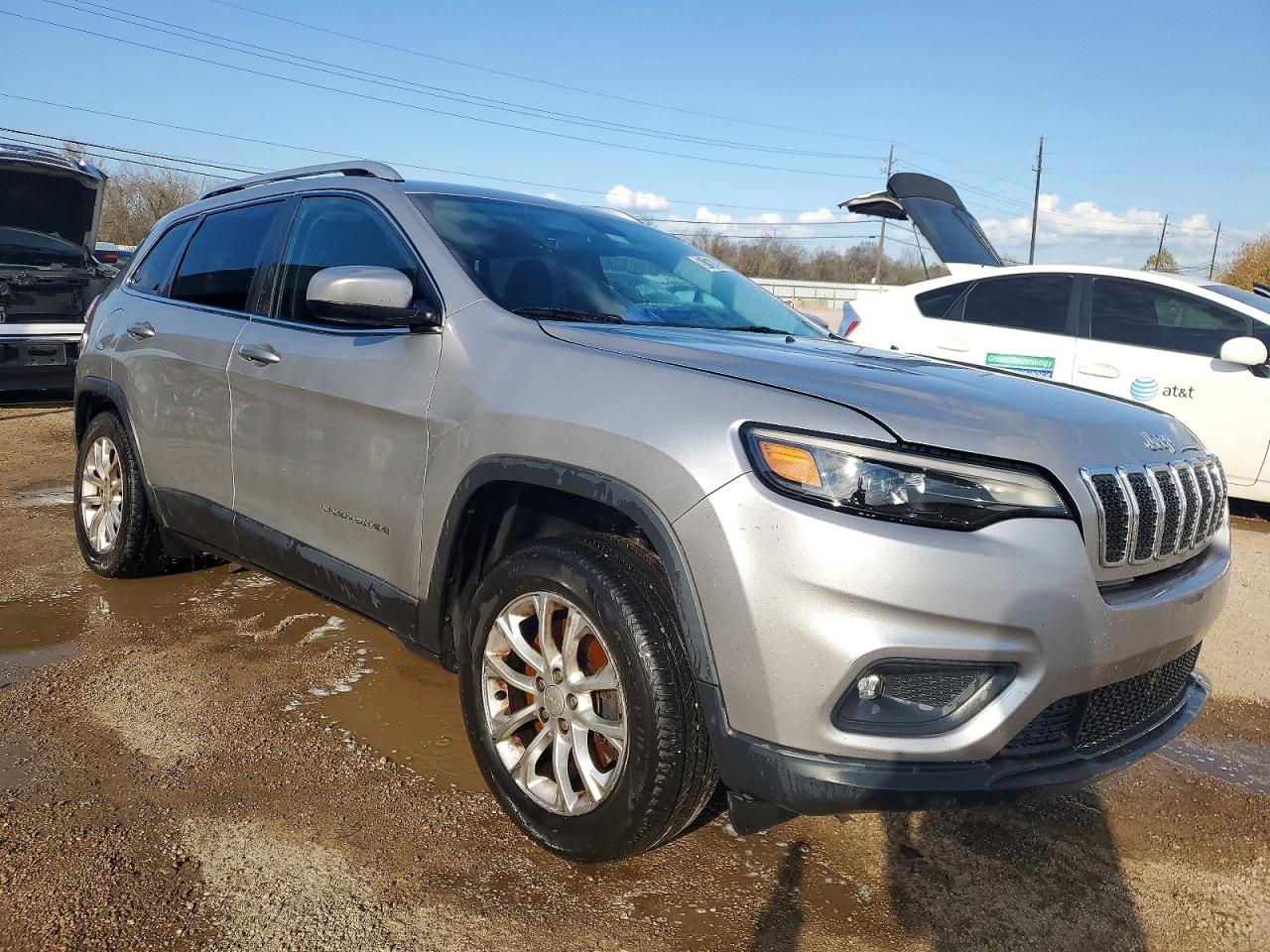 2019 JEEP CHEROKEE LATITUDE photo 4