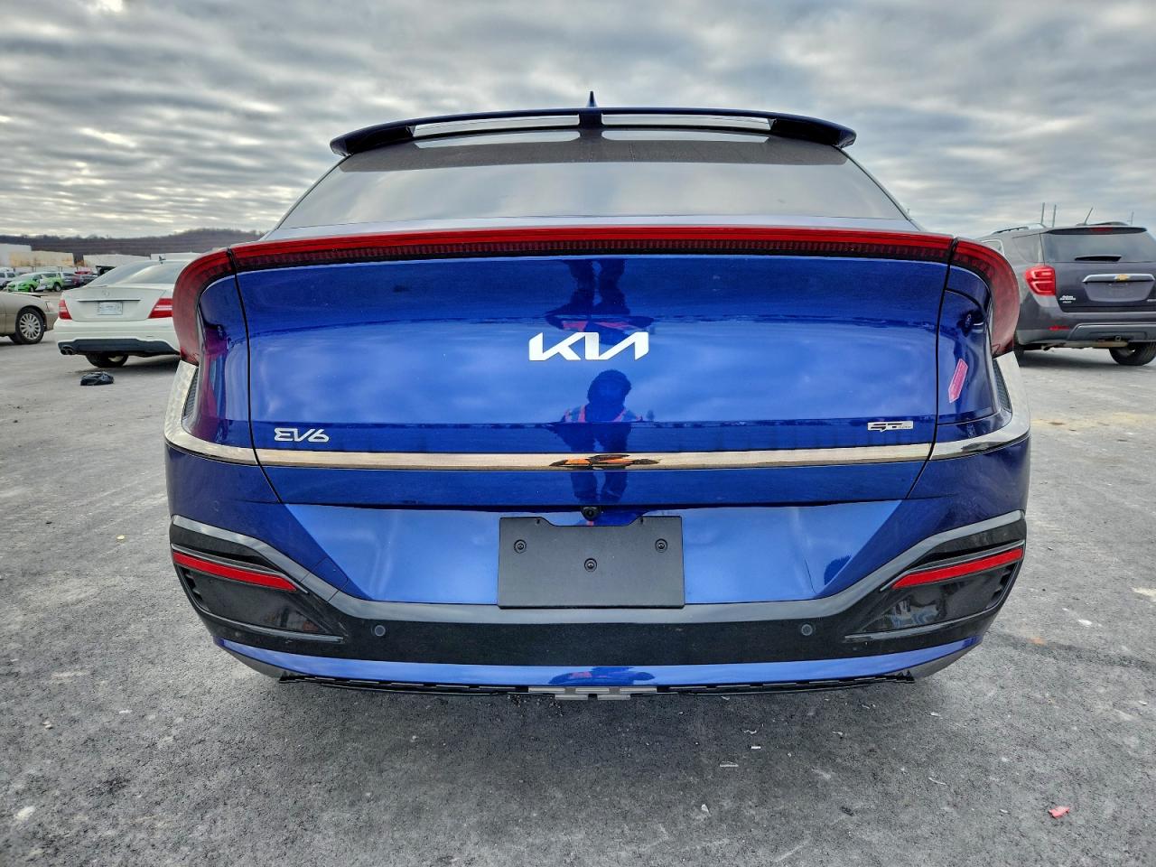 2024 KIA EV6 GT-LINE photo 6