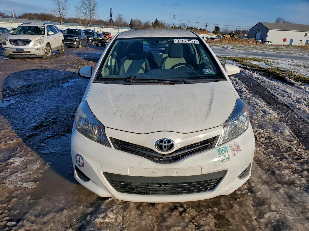 2014 TOYOTA YARIS photo 5