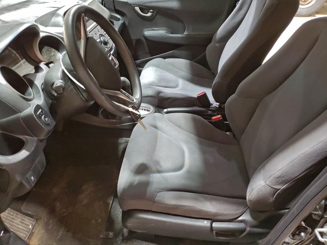 2013 HONDA FIT photo 7