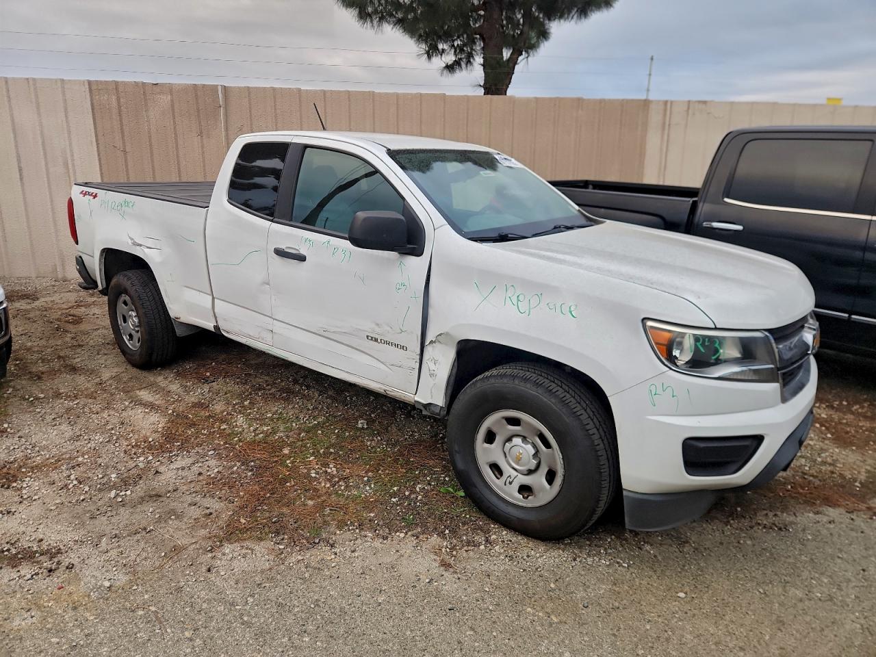 2020 CHEVROLET COLORADO photo 4