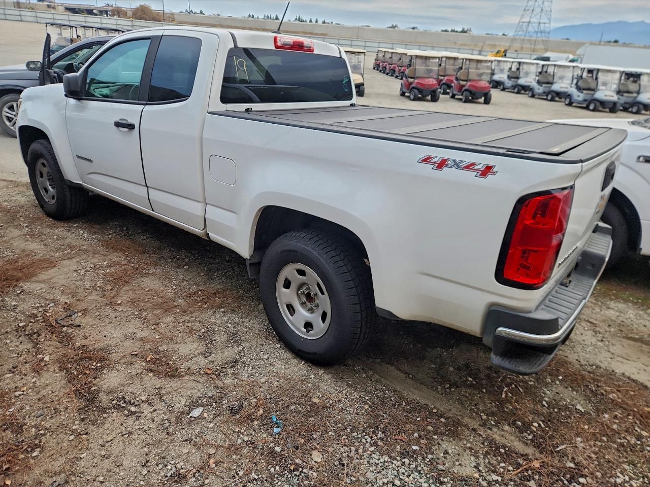 2020 CHEVROLET COLORADO photo 2