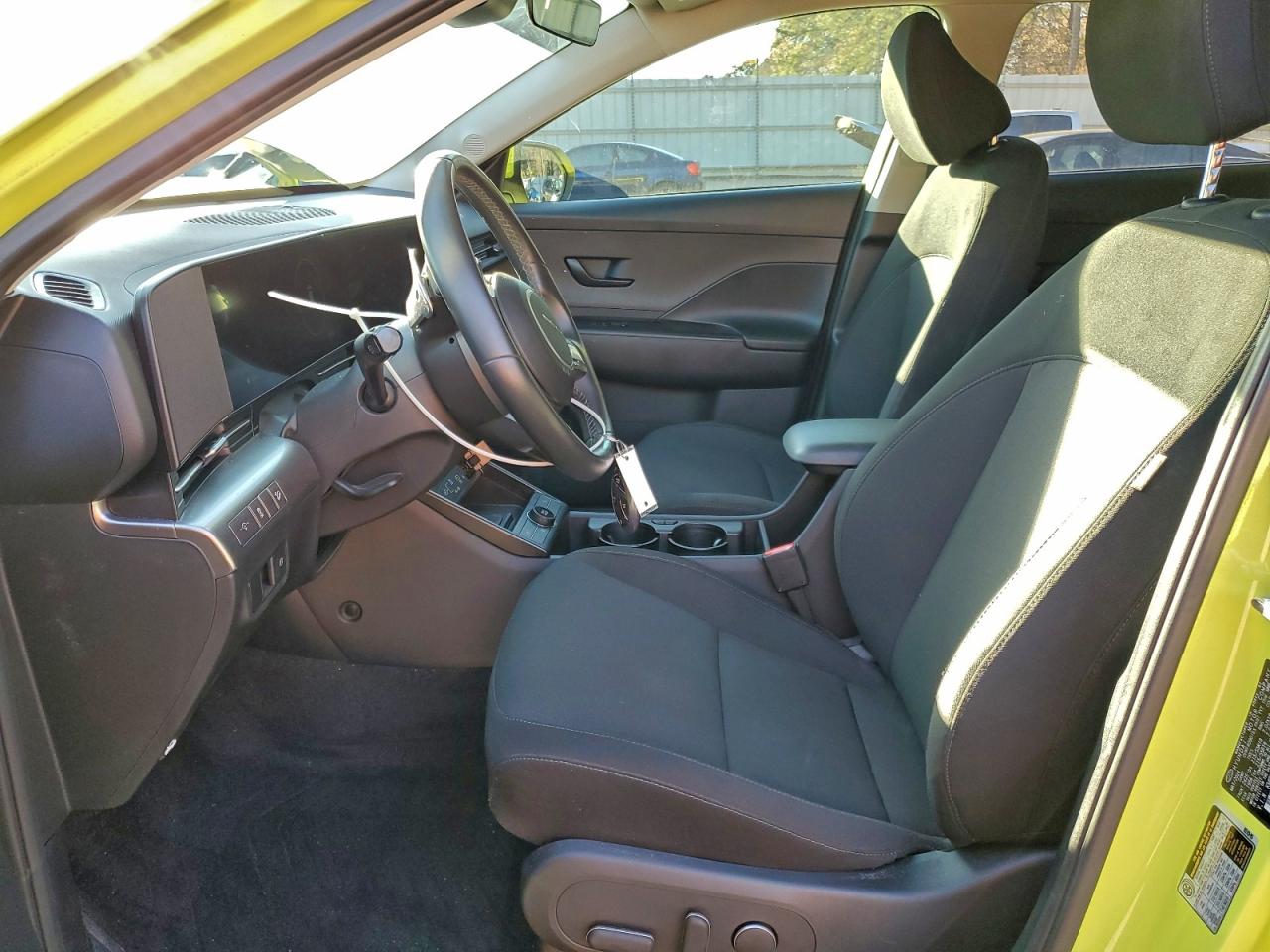 2024 HYUNDAI KONA SEL photo 7