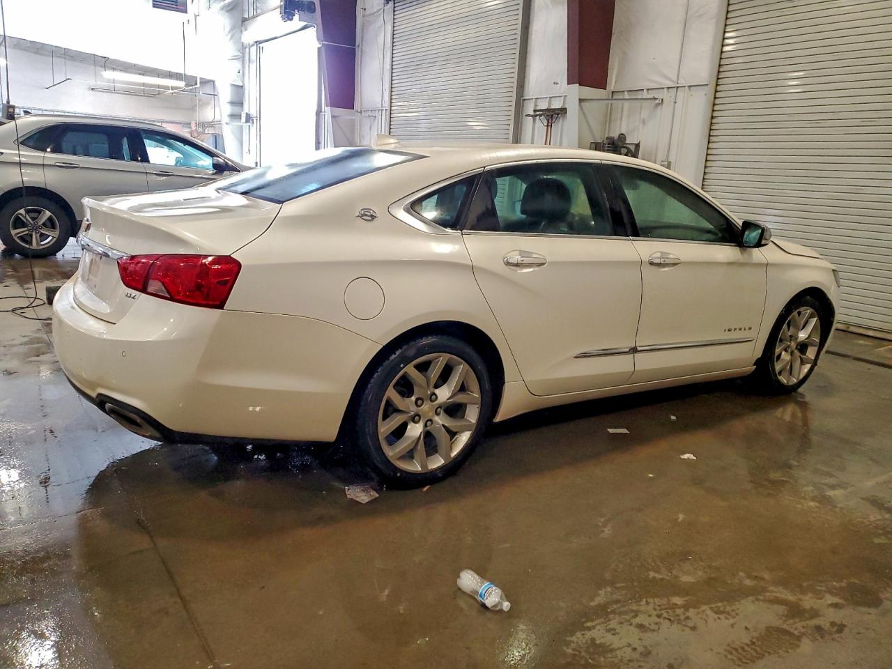 2014 CHEVROLET IMPALA LTZ photo 3