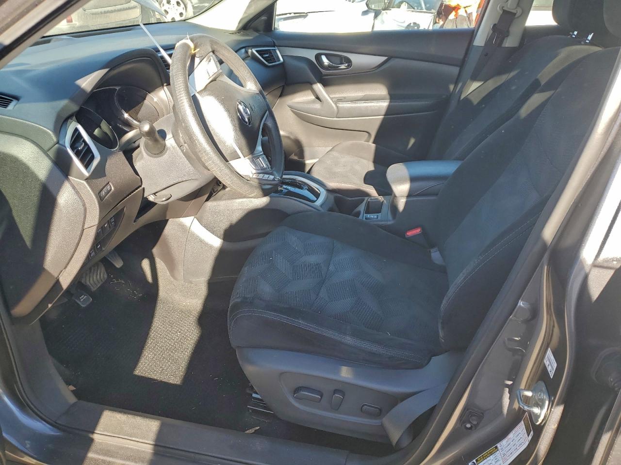 2016 NISSAN ROGUE SV photo 7
