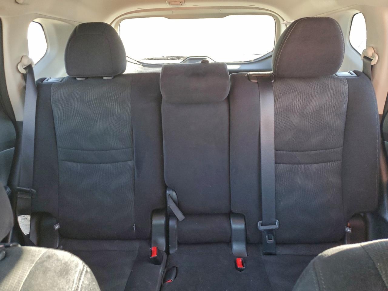2016 NISSAN ROGUE SV photo 10