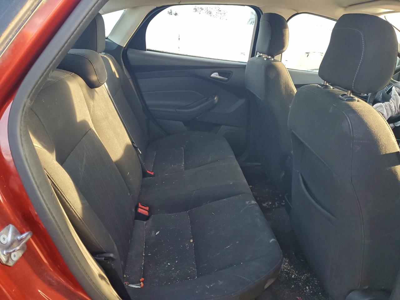 2018 FORD FOCUS SE photo 10
