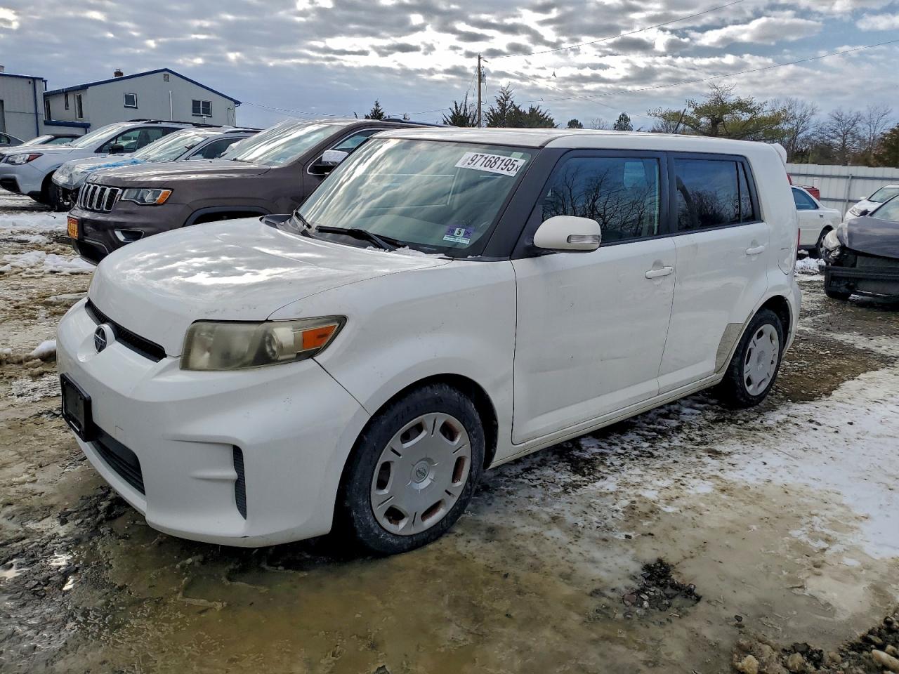2011 TOYOTA SCION