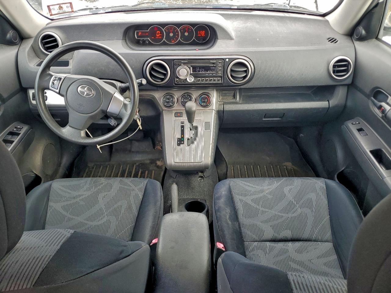 2011 TOYOTA SCION XB photo 8