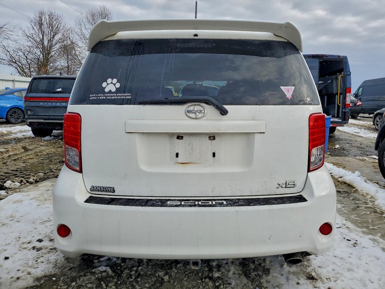 2011 TOYOTA SCION XB photo 6