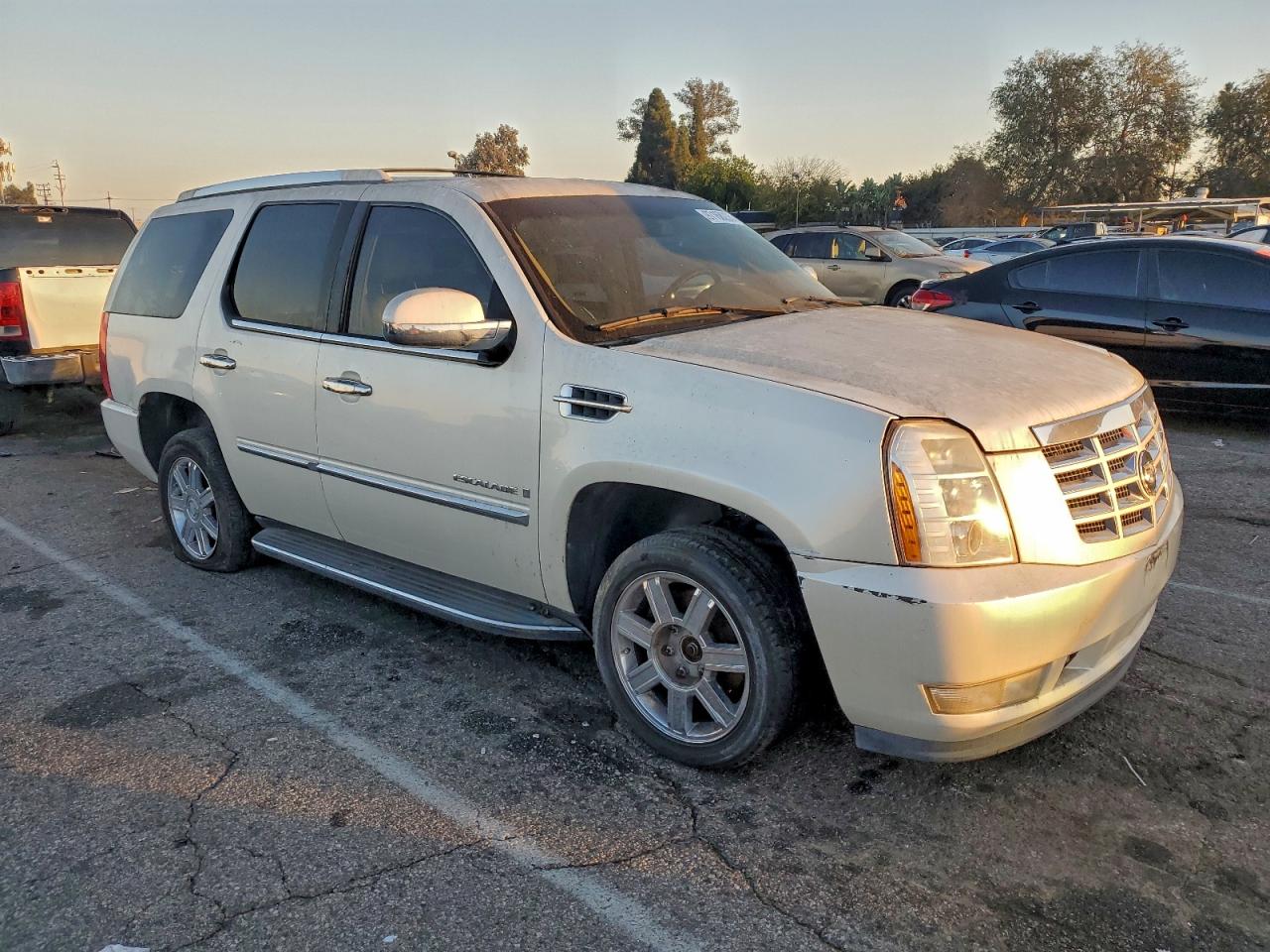 2007 CADILLAC ESCALADE LUXURY photo 4