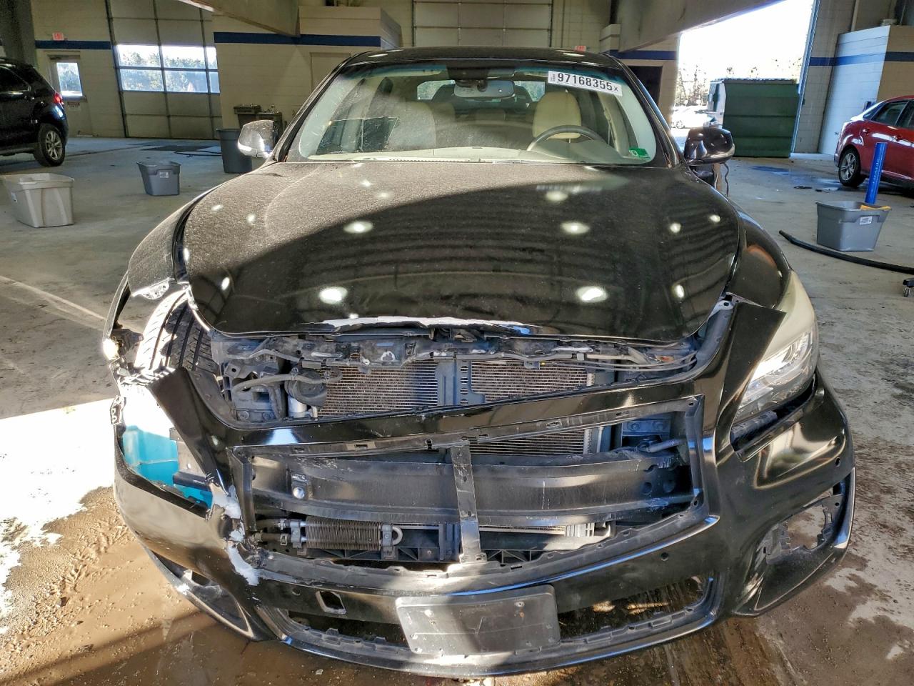 2017 INFINITI Q70L 3.7 photo 5