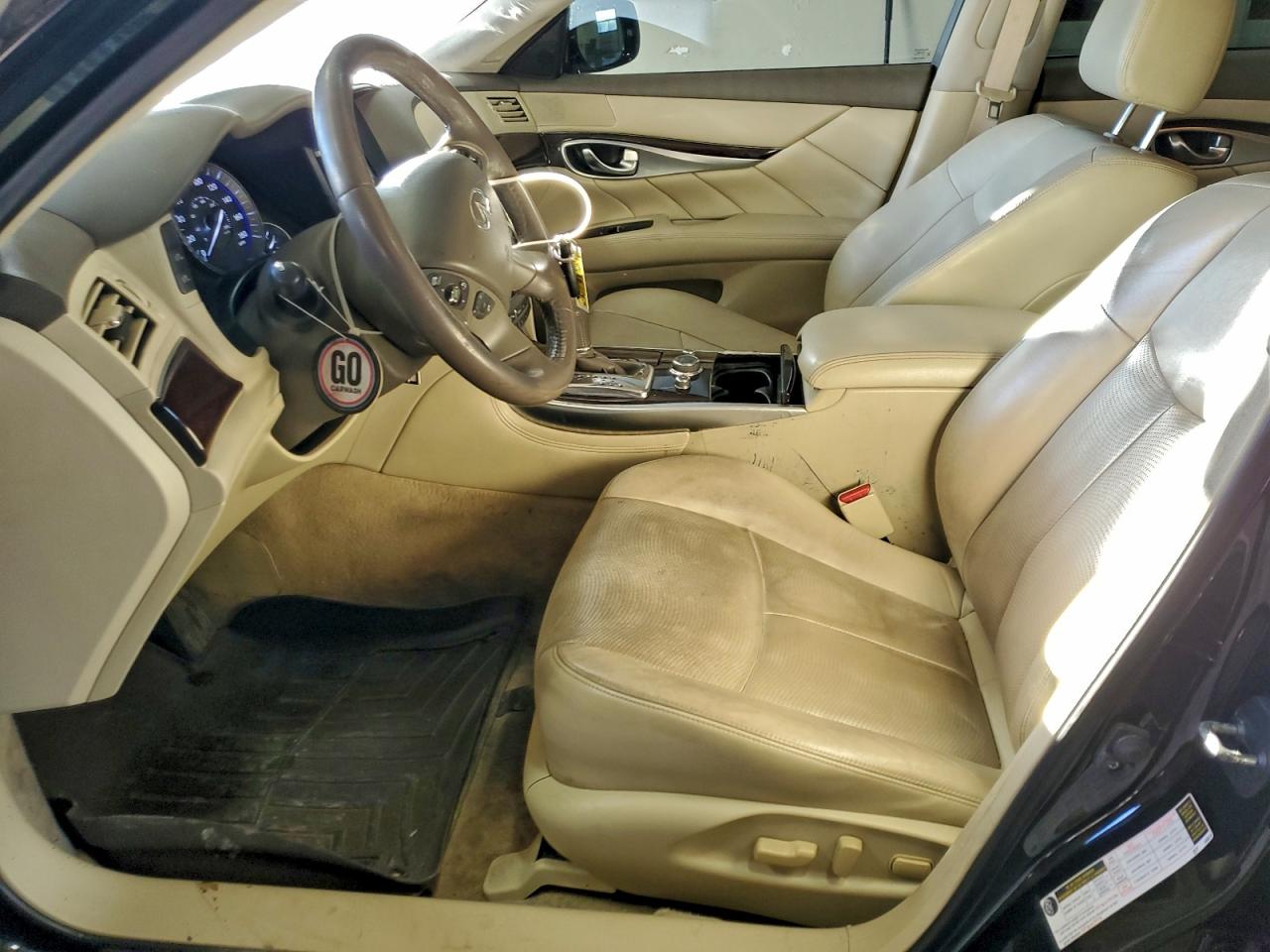 2017 INFINITI Q70L 3.7 photo 7