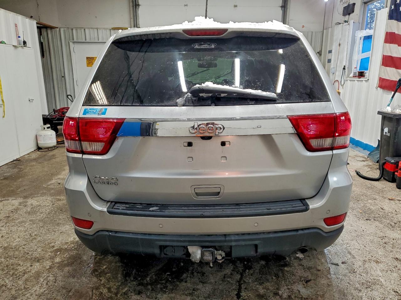 2012 JEEP GRAND CHEROKEE LAREDO photo 6