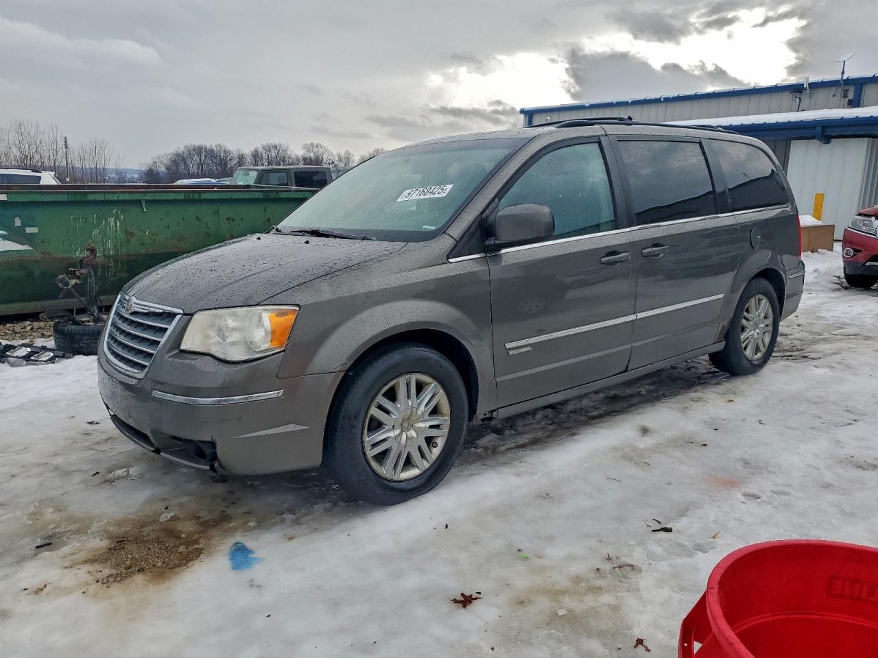 2010 CHRYSLER TOWN & COUNTRY