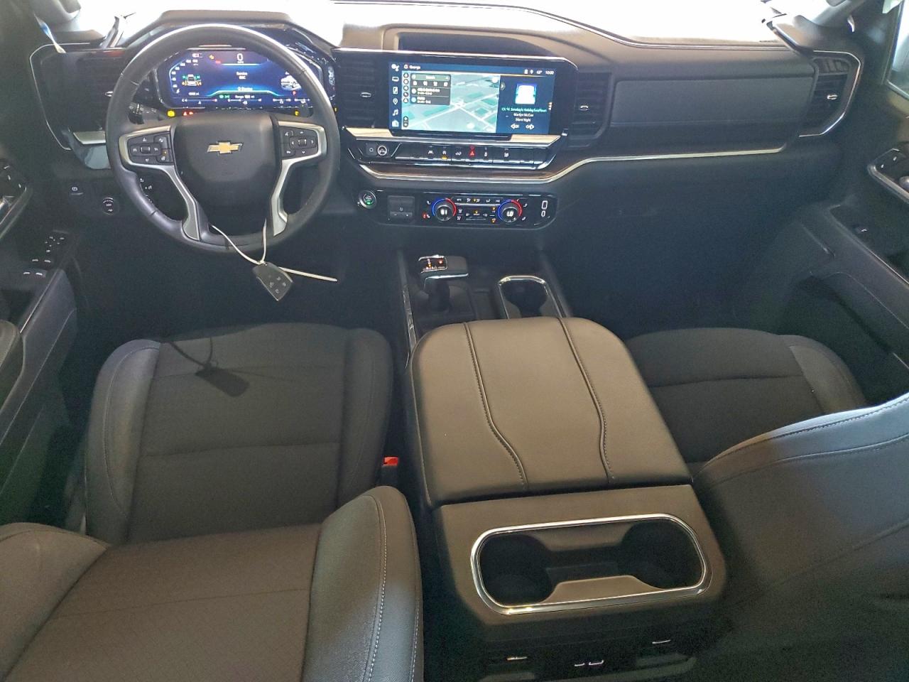 2024 CHEVROLET SILVERADO C1500 LT photo 8