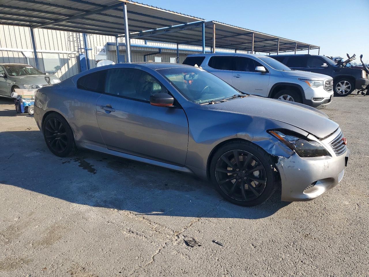 2009 INFINITI G37 BASE photo 4