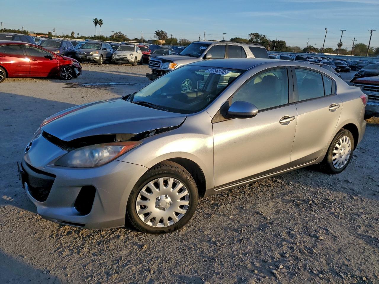 2013 MAZDA 3