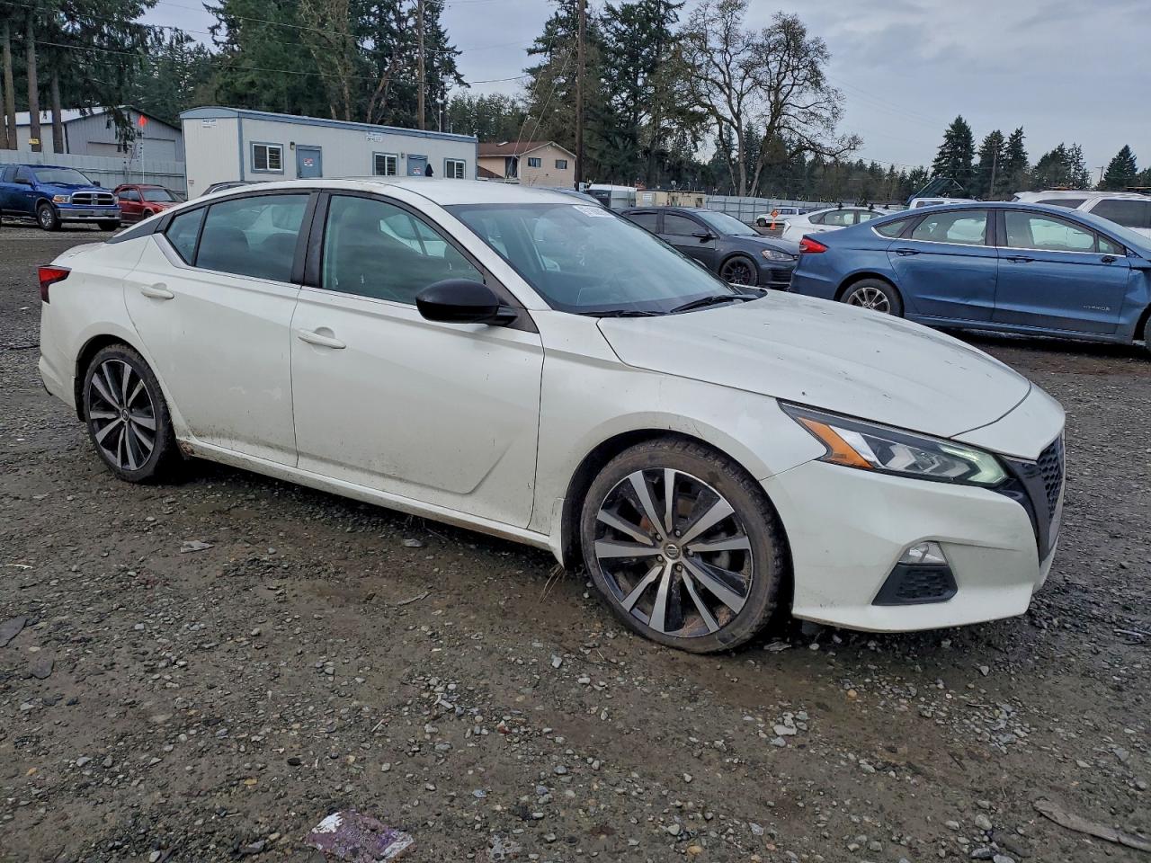 2019 NISSAN ALTIMA SR photo 4