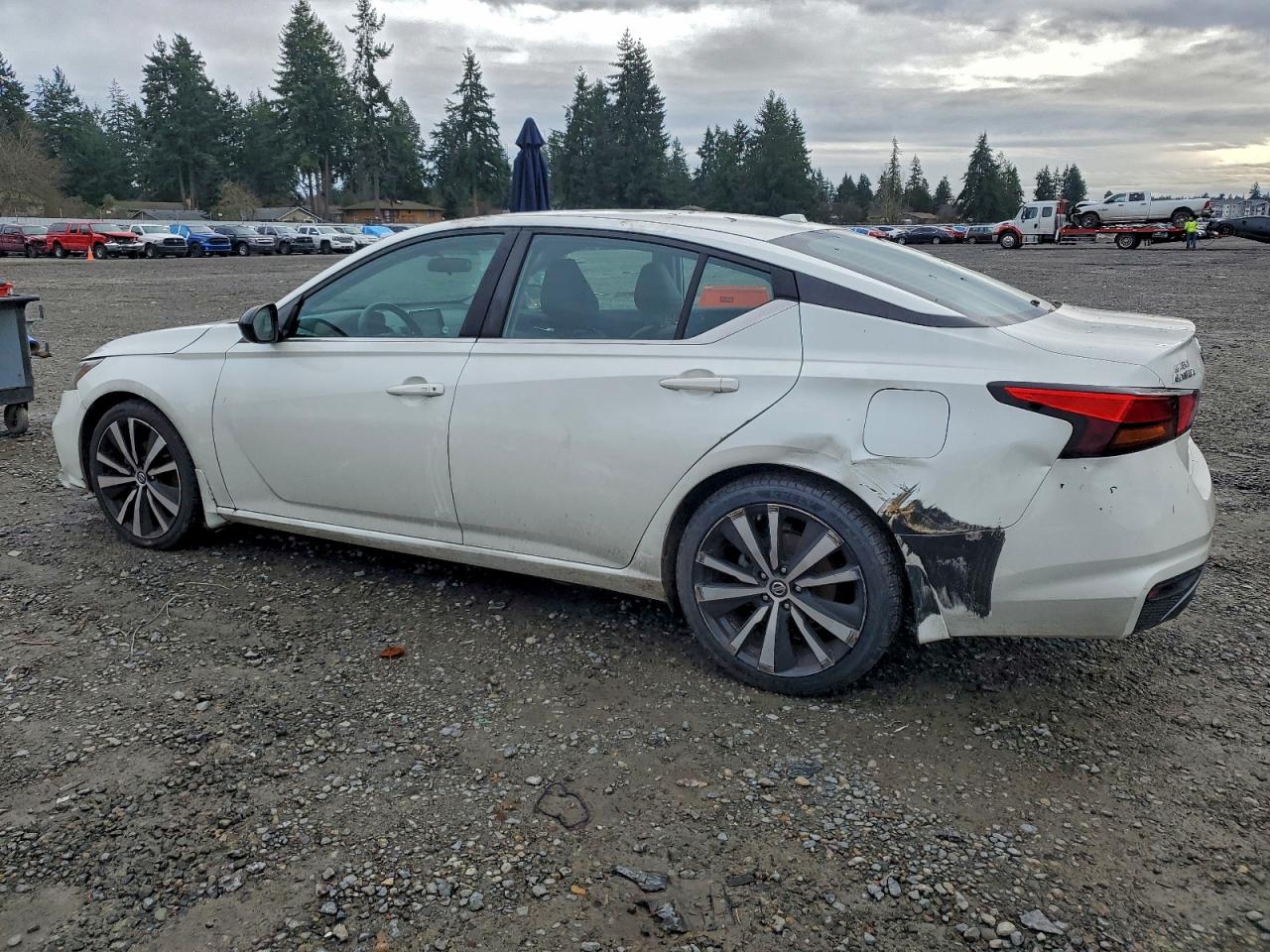 2019 NISSAN ALTIMA SR photo 2