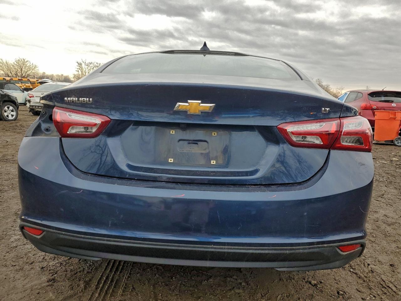 2021 CHEVROLET MALIBU LT photo 6