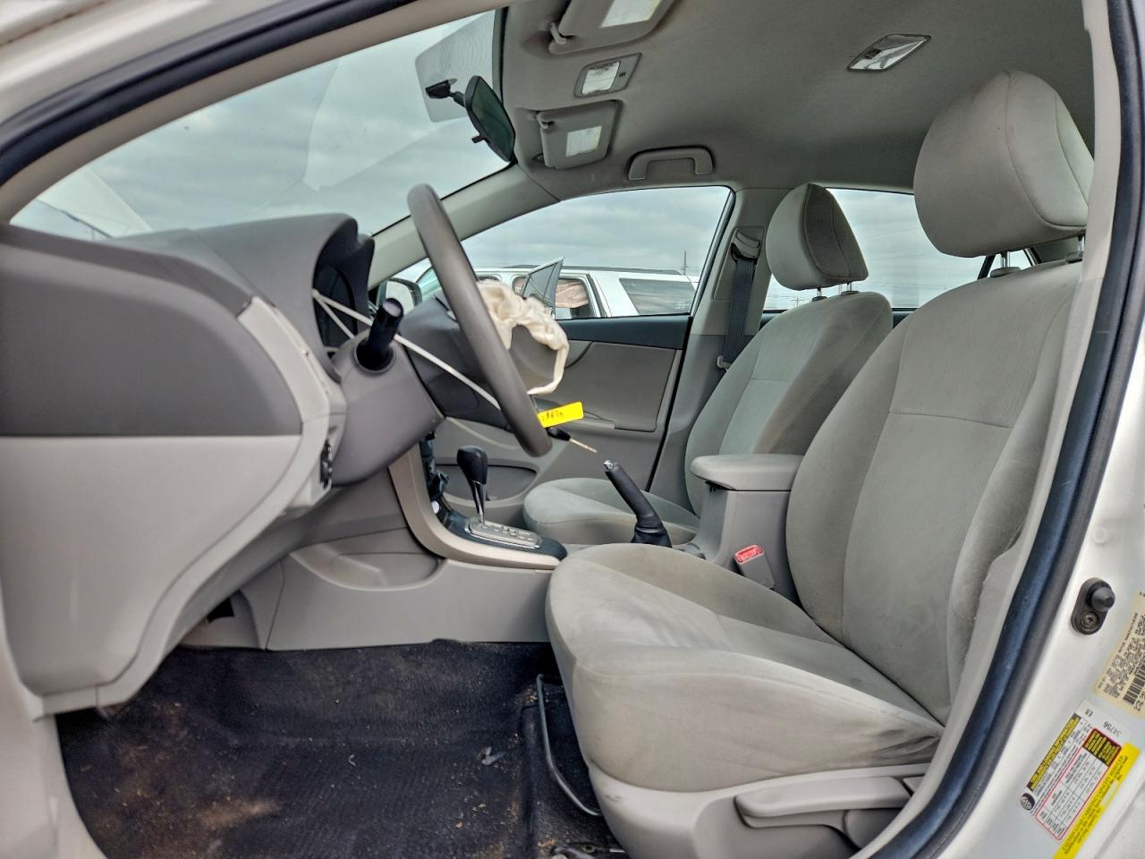 2010 TOYOTA COROLLA BASE photo 7