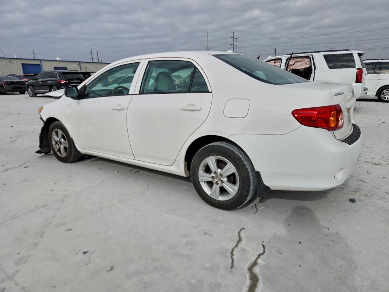 2010 TOYOTA COROLLA BASE photo 2