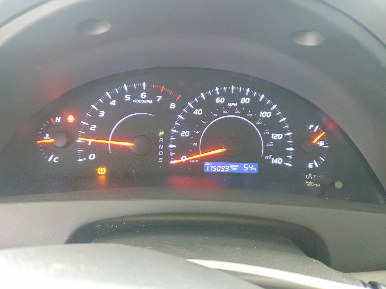 2011 TOYOTA CAMRY BASE photo 9
