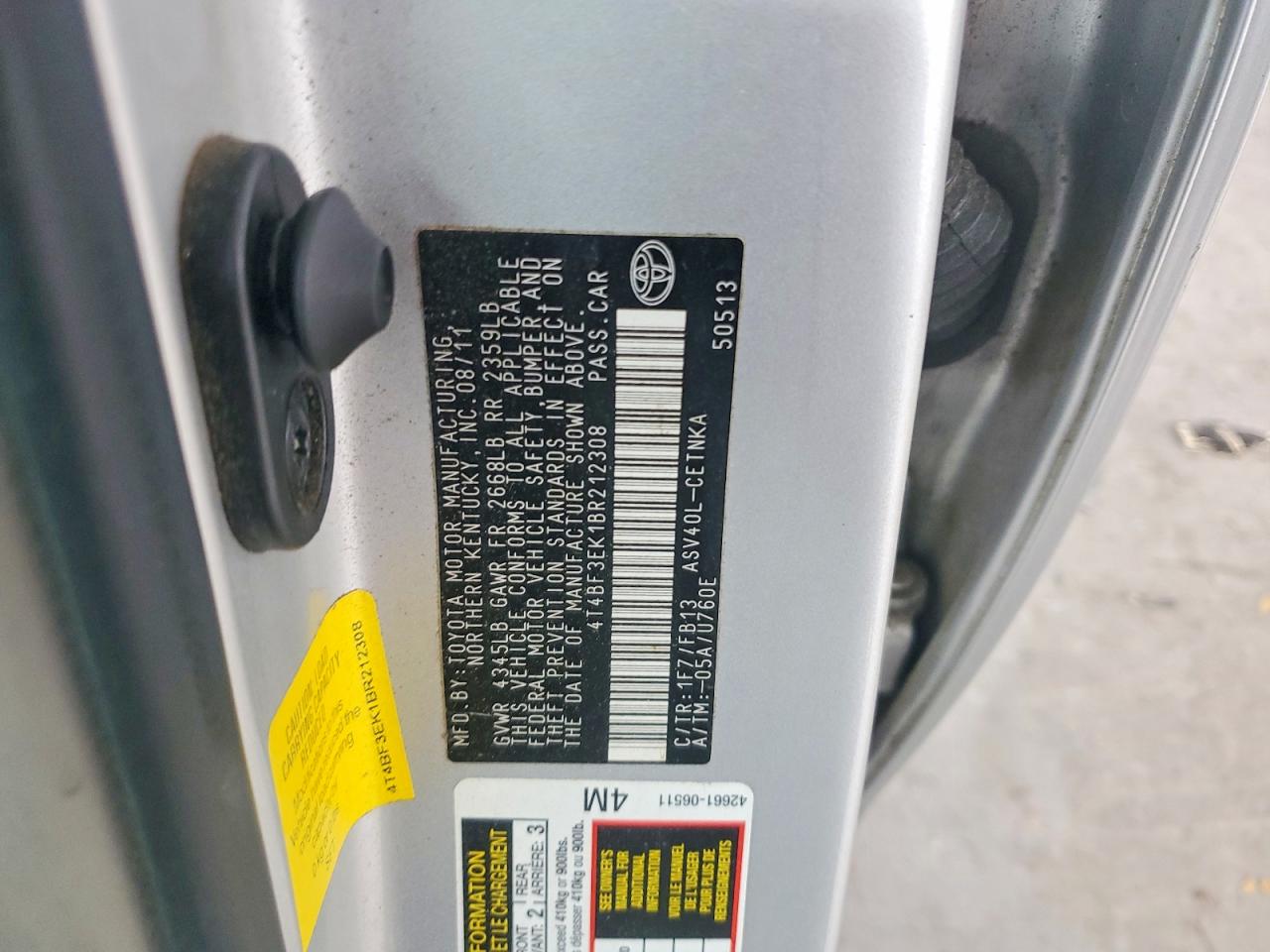 2011 TOYOTA CAMRY BASE photo 12